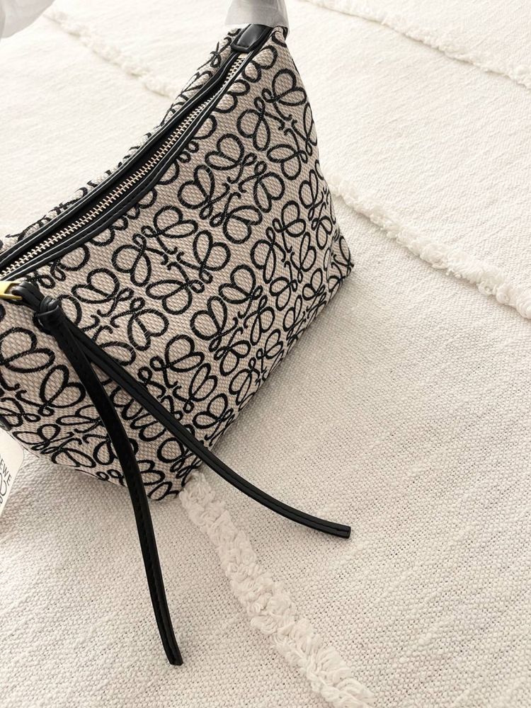 Продам сумки Loewe в трьох кольорах