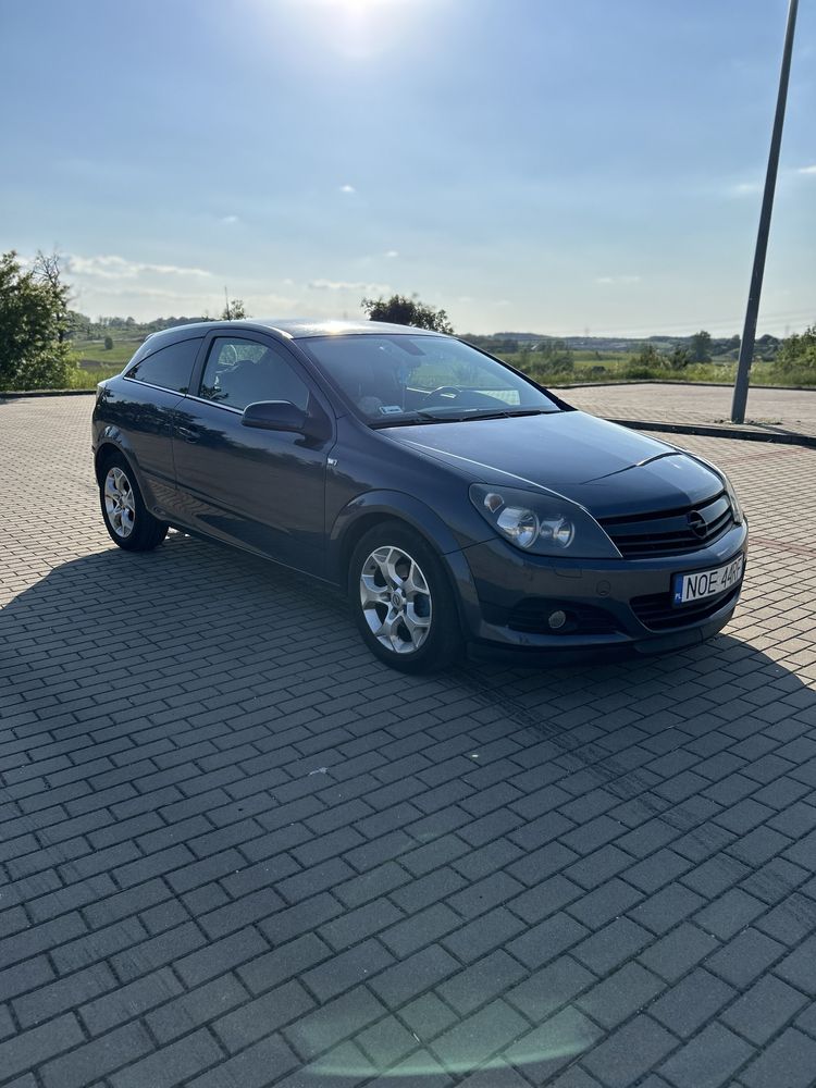 Opel Astra h GTC 1,7  2006r
