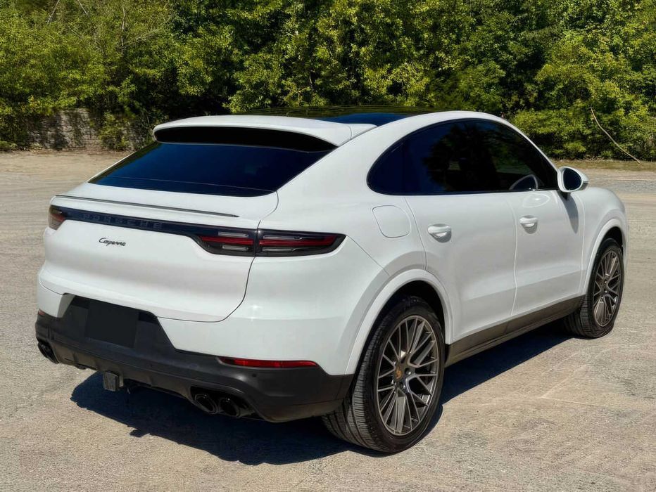 Porsche Cayenne Coupe      2023