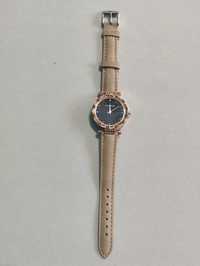 Różowy damski zegarek