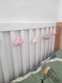 Дитяча прикраса гірлянда з фетру хмаринки на ліжко чи кімнату
