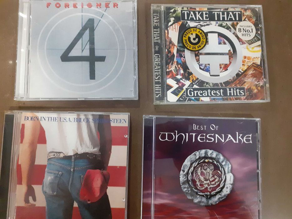 Best of de vários cantores em Cd.