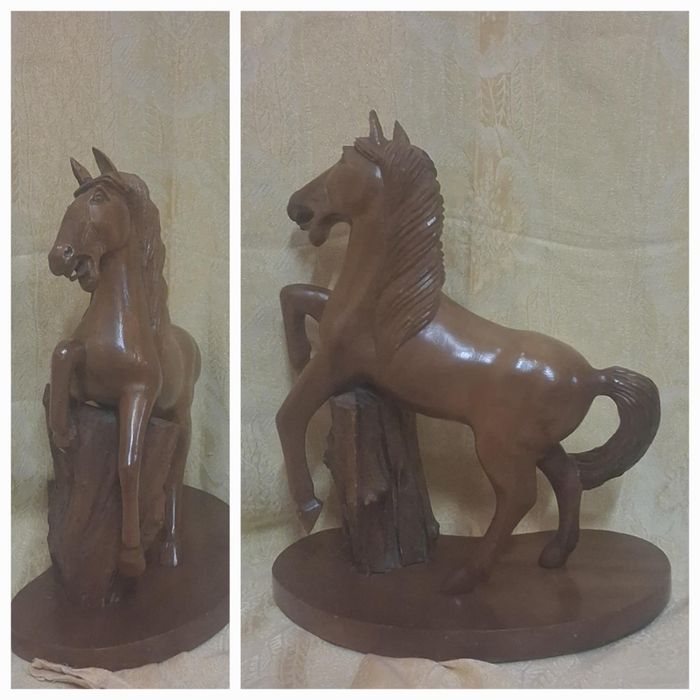 Figure konia dużego