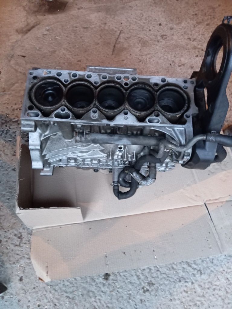 Мотор Volvo 2.4  D5 d5244t