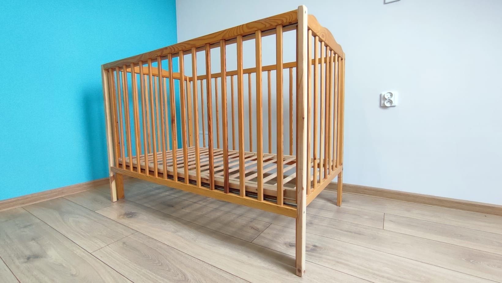 Drewniane łóżeczko dziecięce 120x60