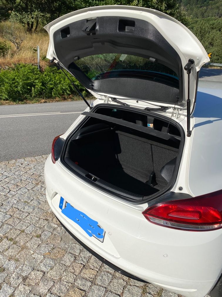 Vw scirocco 2.0tdi DSG com 180000km
