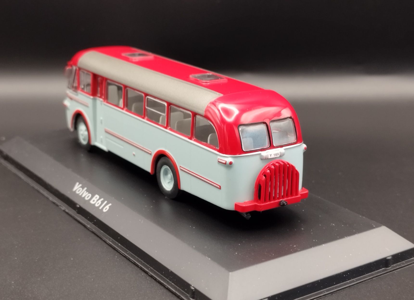 1:72 Atlas BUS  Volvo B616  model nowy