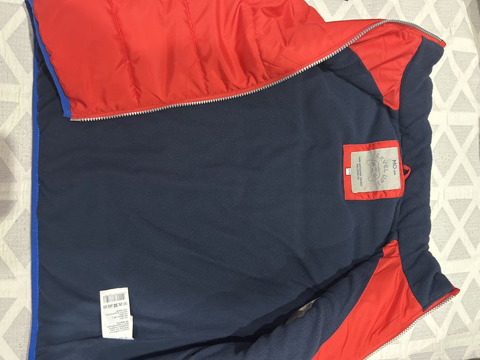 Conjunto de fato de treino e colete