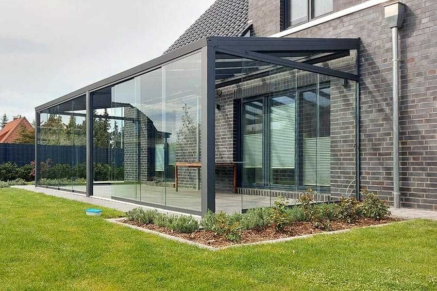 Przeszklone zadaszenie tarasu ogród letni