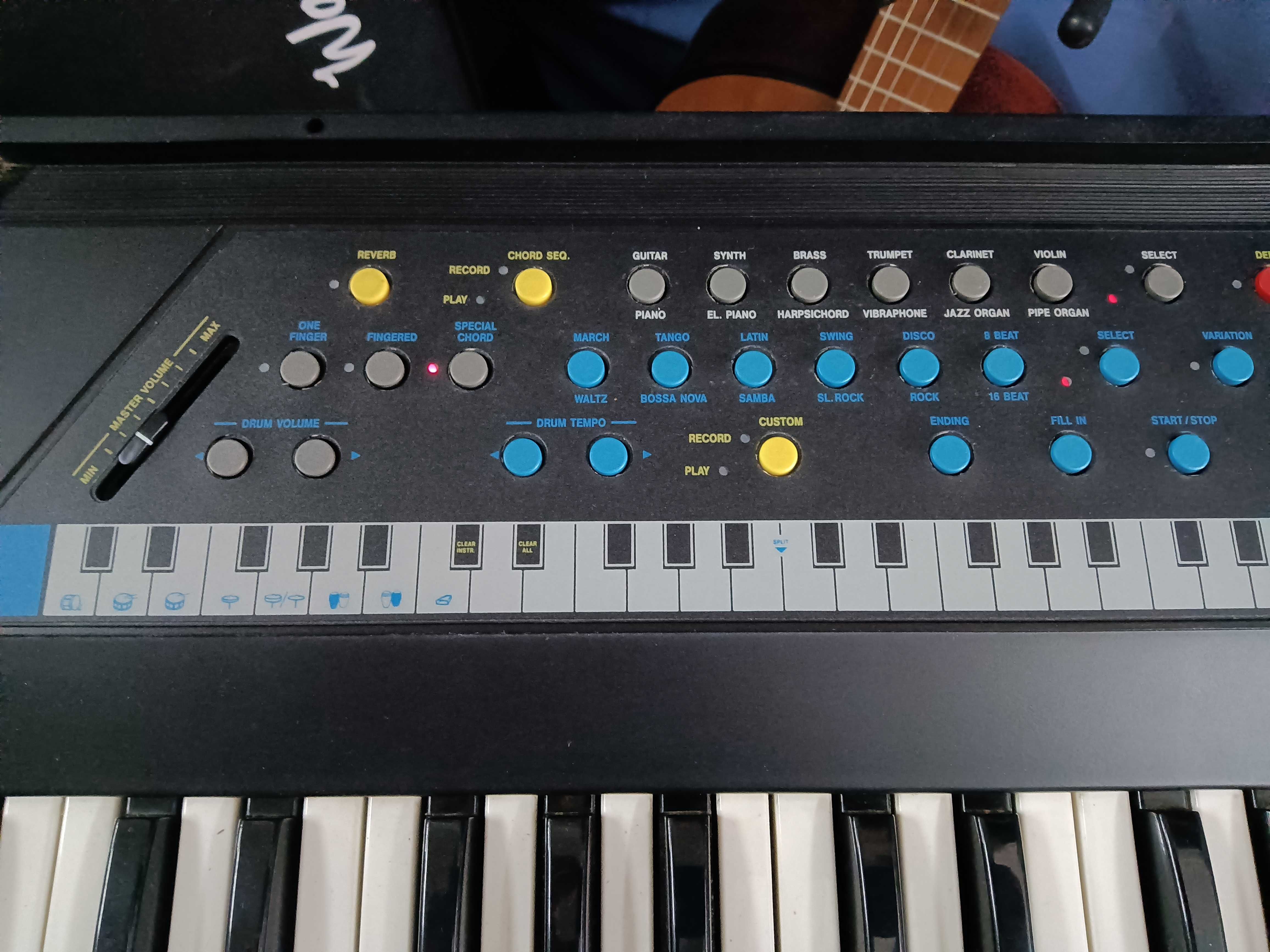 2 teclados a funcionar corretamente