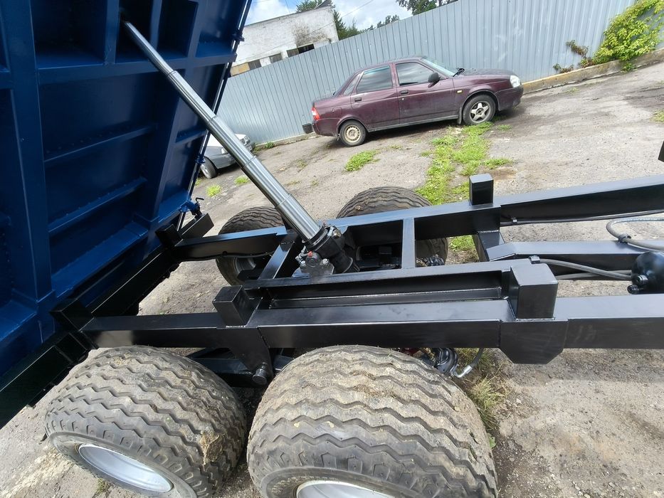 Продам прицеп до трактора на 7 тон