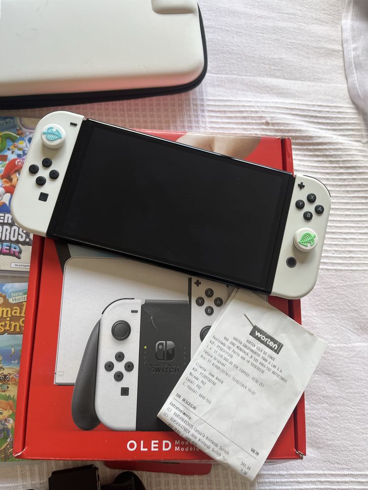 Consola Nintendo Switch OLED+ 3 jogos +acessorios