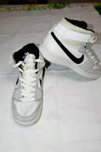 Nike Air Jordan 1 KO "White and Black"