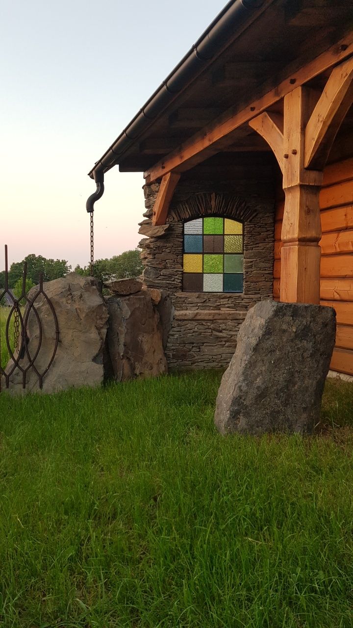 Bazalt głazy, kostka, kamień, ogród, dom