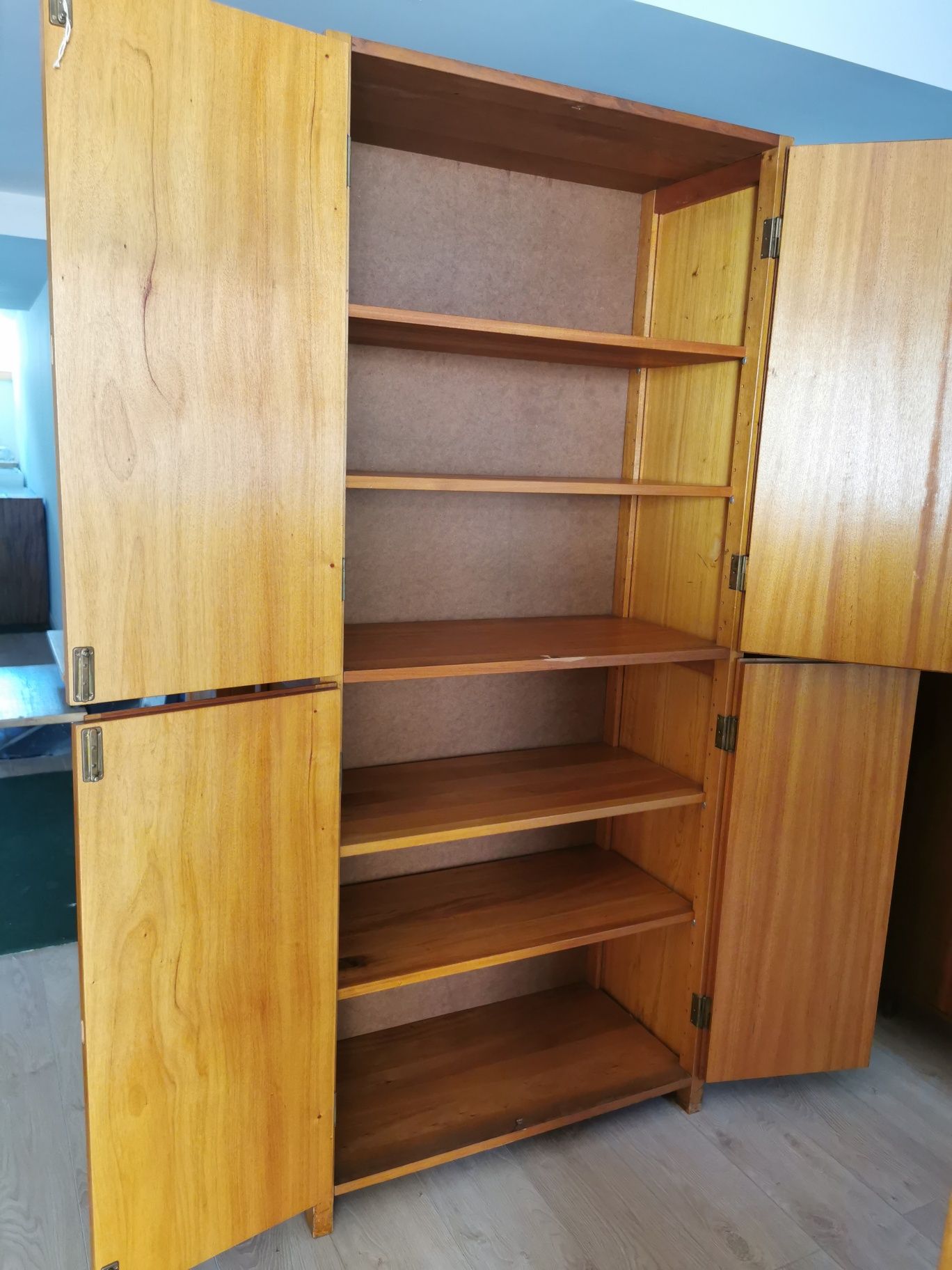 Estantes Vintage da Olaio  para livros e outros móveis Mid-century