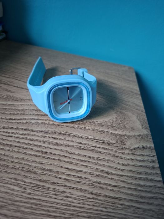 Niebieski zegarek silikonowy błękitny kwadratowa tarcza