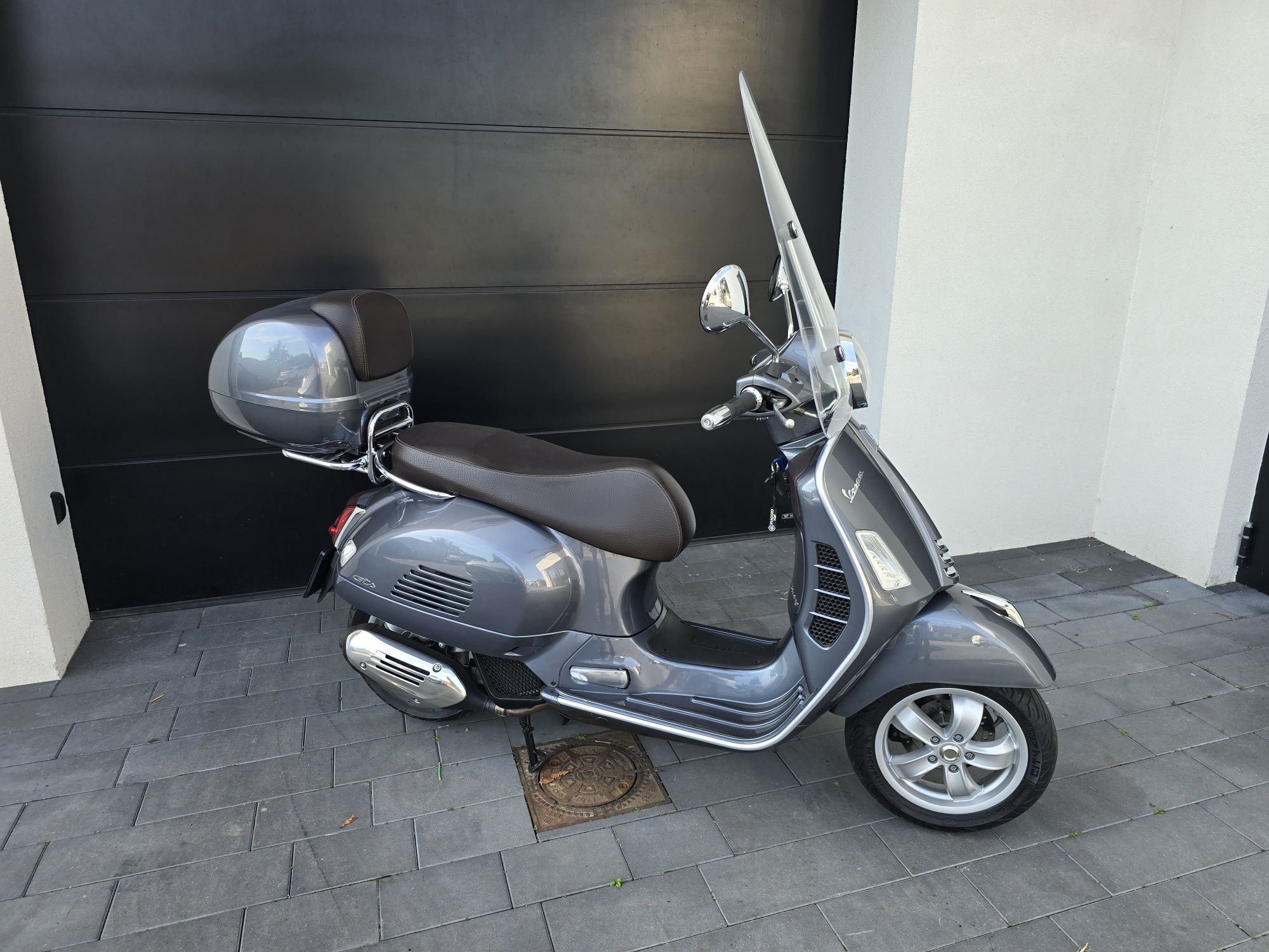 Piaggio Vespa GTS Turing 125 // ABS ASR Led // Gwarancja // 21 rok