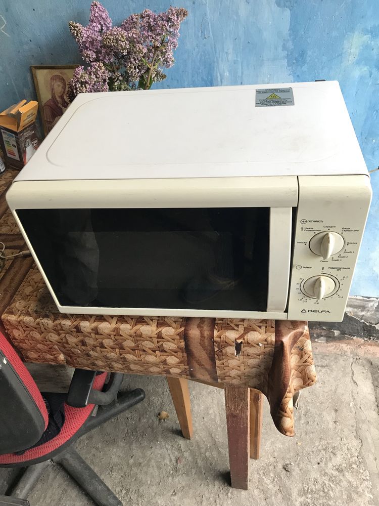 Продам микроволновку и сковороду