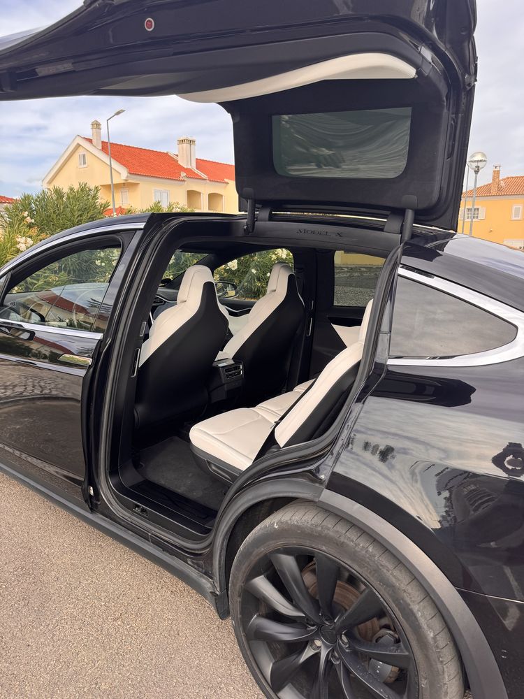 Tesla X90  2017, 140000 km