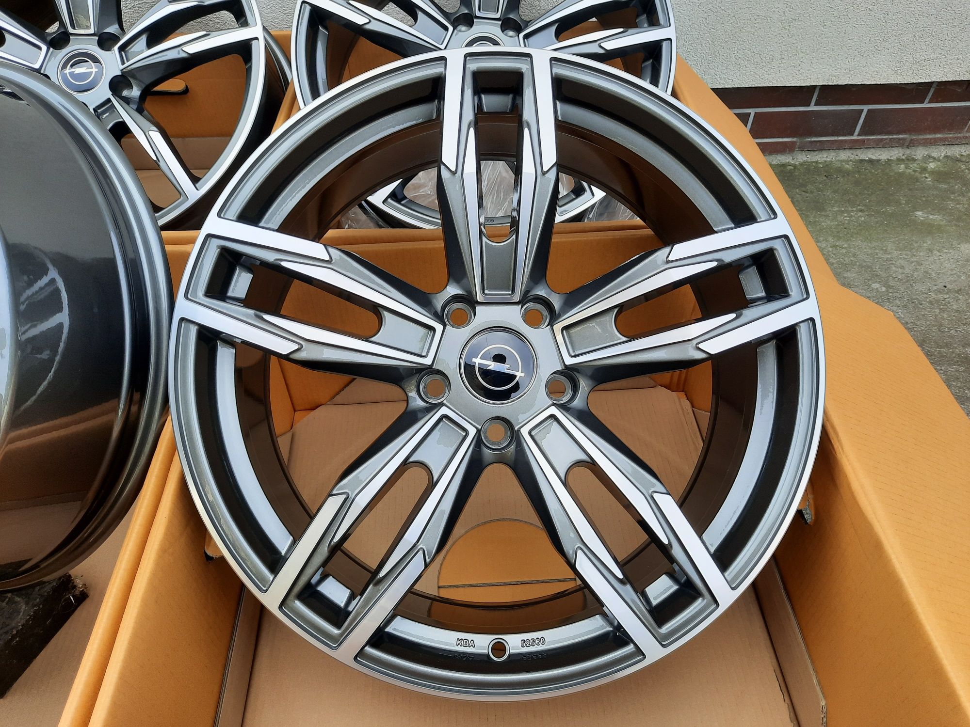 Alufelgi 20 Nowe! Opel Insignia 5x120 8Jx20H2 ET35 PROLINE!