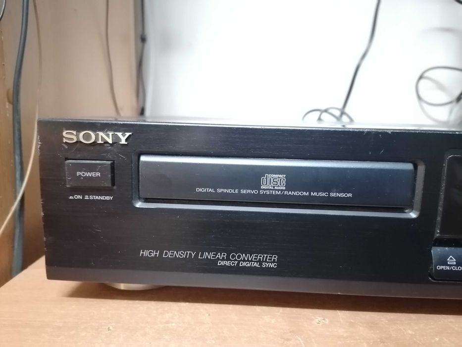 Odtwarzacz CD Sony CDP-311