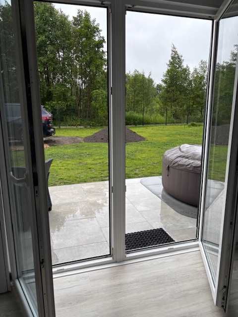 Domek przy stawach 10 minut drogi od Warszawy, jacuzzi
