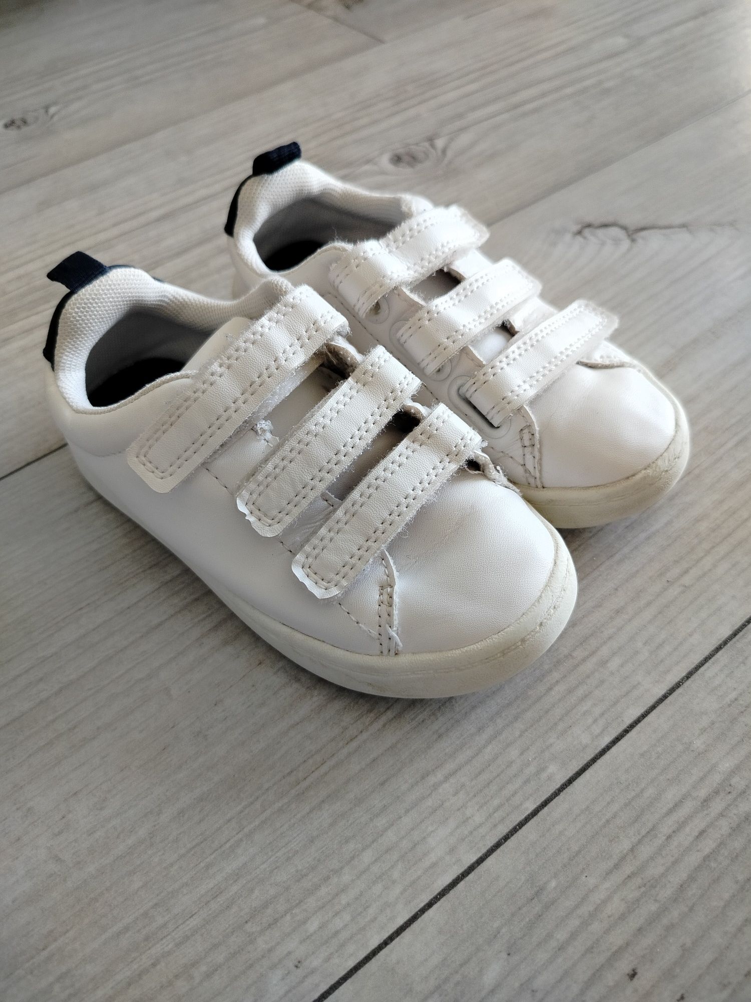 Sneakersy rozmiar 26