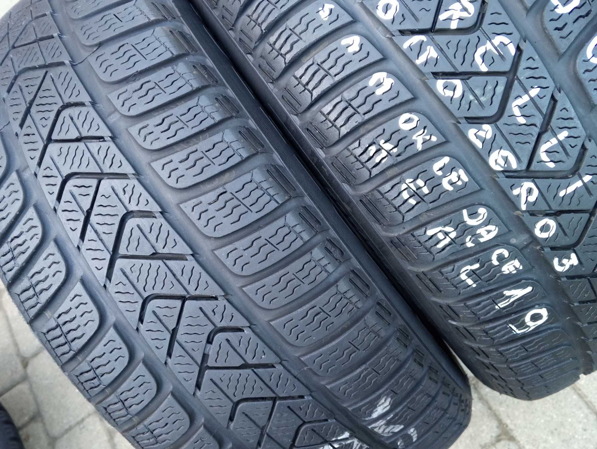 opony 2szt.215/60/16 Pirelli SottoZero 3