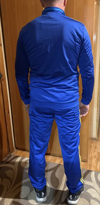 Чоловіча куртка та костюм збірної Украіни по футболу