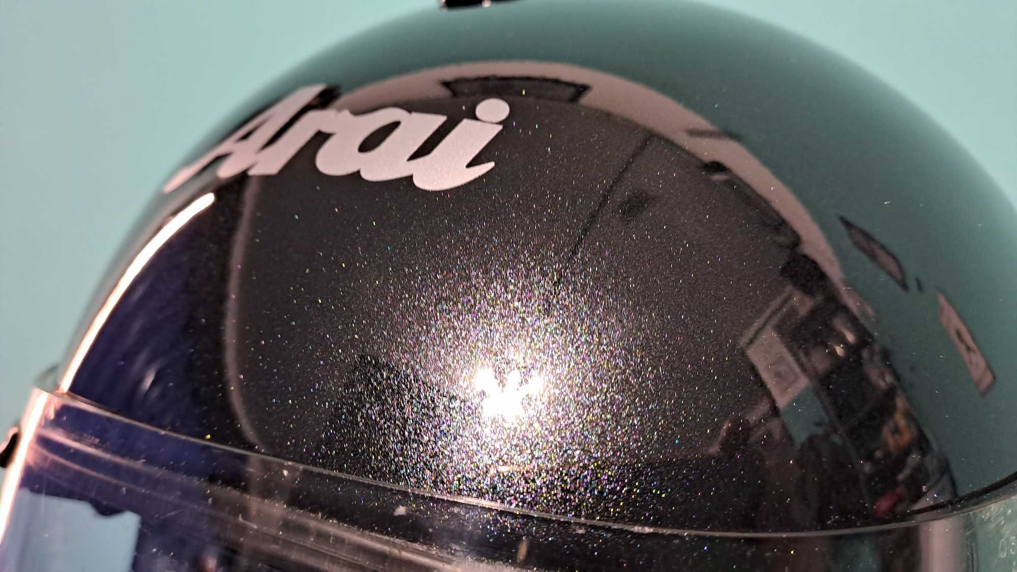 Arai quantum tamanho L pintura nova