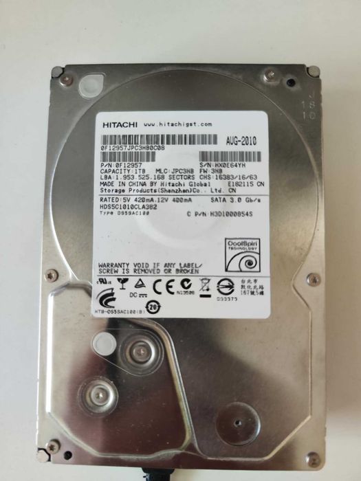 HITACHI 1TB 5.7K 8MB SATA II 3.5'' HCS5C1010CLA382