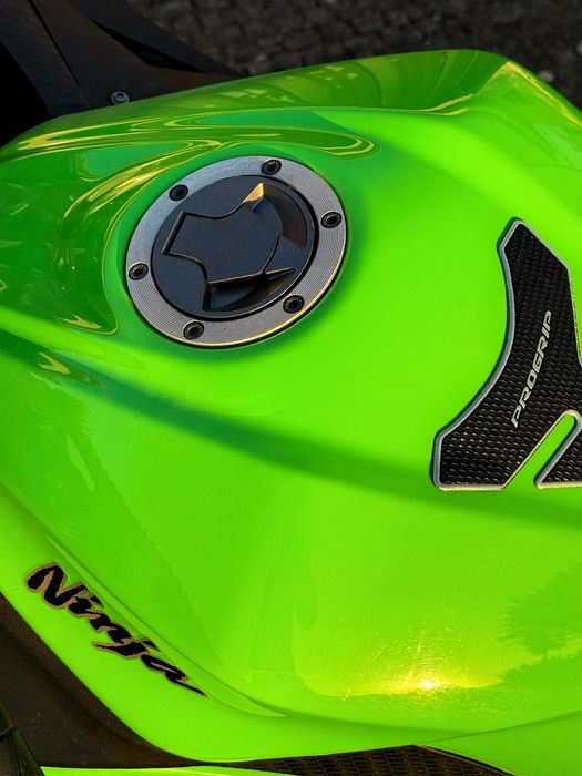 Kawasaki Ninja 300 ABS AKRAPOVIC