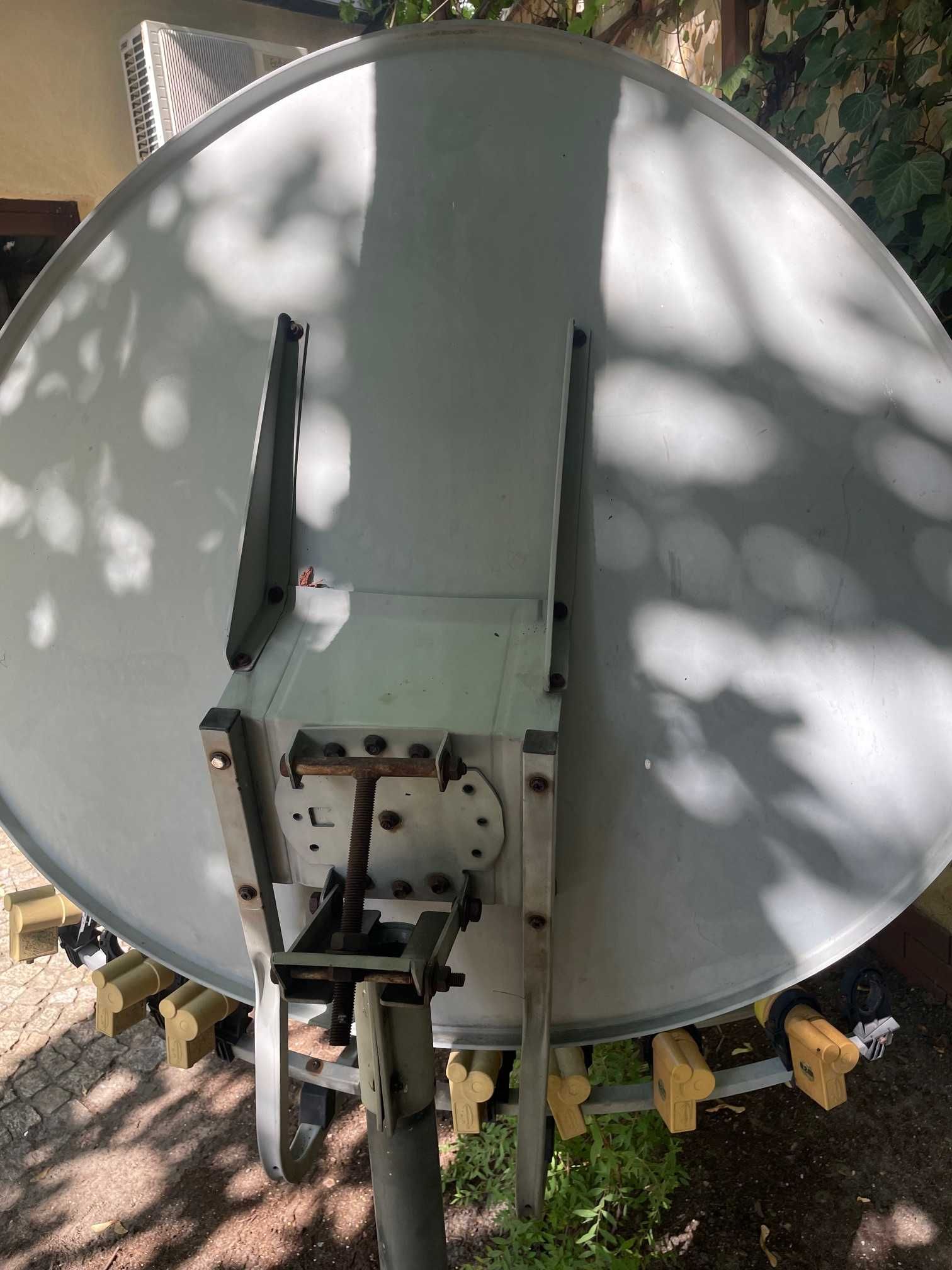 Antena satelitarna toroidalna WAVEFRONTIER T90  (Maximum T-90)