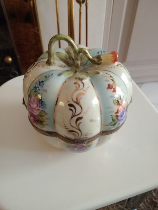 Caixa decorativa Limoges em porcelana