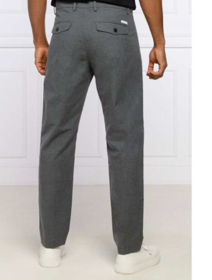 Calvin Klein Tapered Fit jesienne spodnie