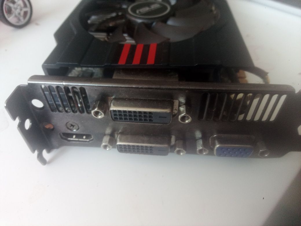 Karta graficzna Gforce GTX 750 Ti - gddr5 2GB Asus