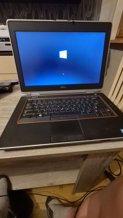Laptop Dell latitude sprawny 100%