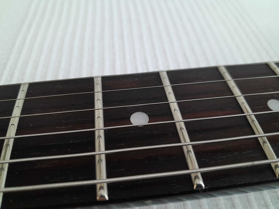 Gitara elektryczna Epiphone Junior Ebony i gratisy