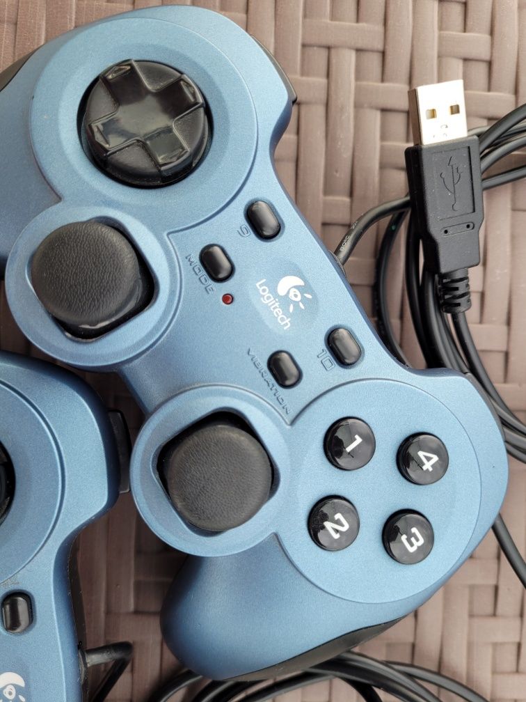 Pad Logitech Rumblepad 2