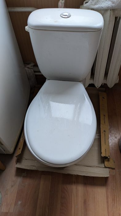 Унітаз "церсаніт" компакт б/у