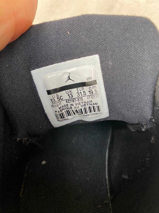 шкіряні кросівки хайтопи Nike Jordan  оригінал, розм 31,5