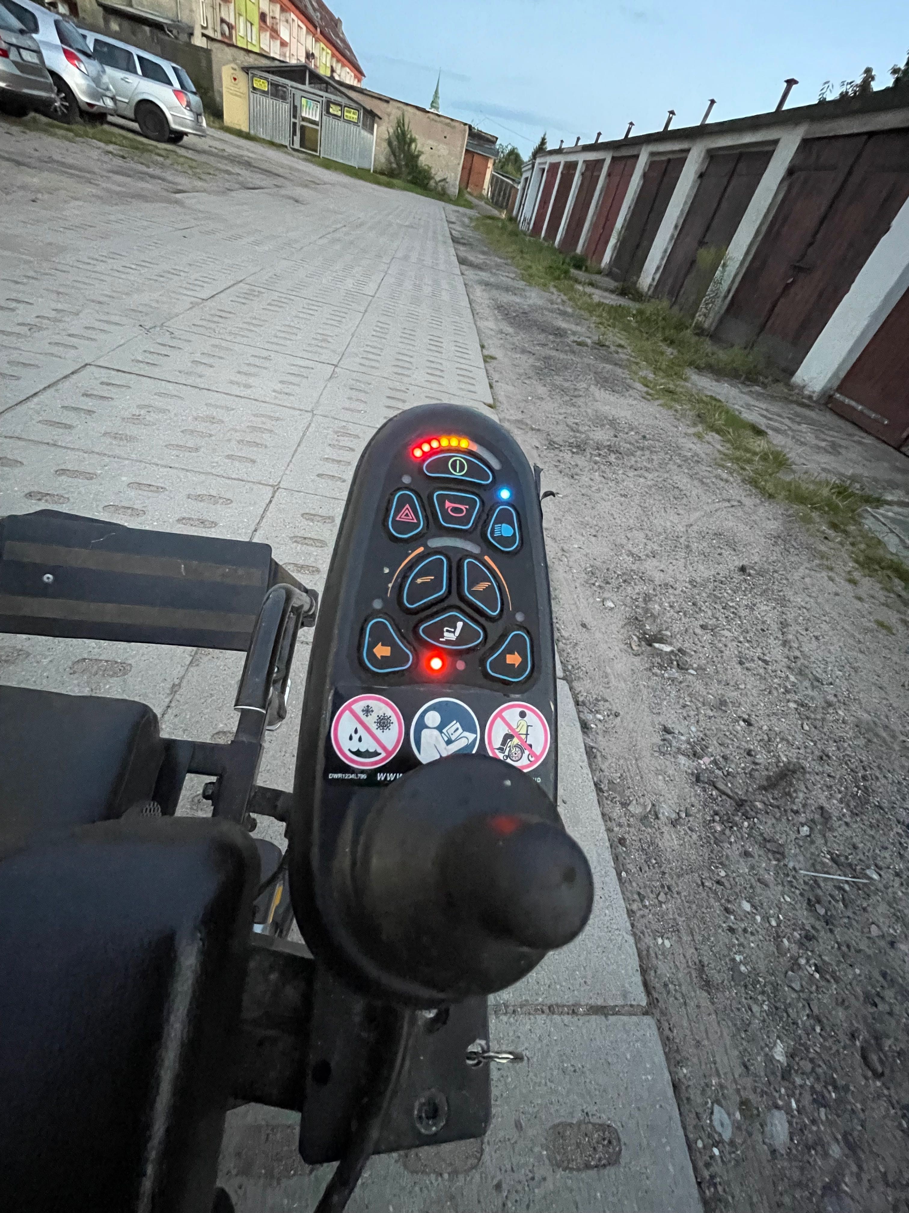 Wózek elektryczny w bardzo dobrym stanie