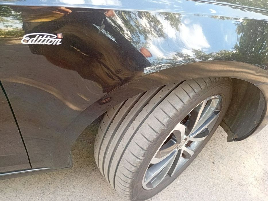 Продам skoda oktavia a7 автомат 1.8