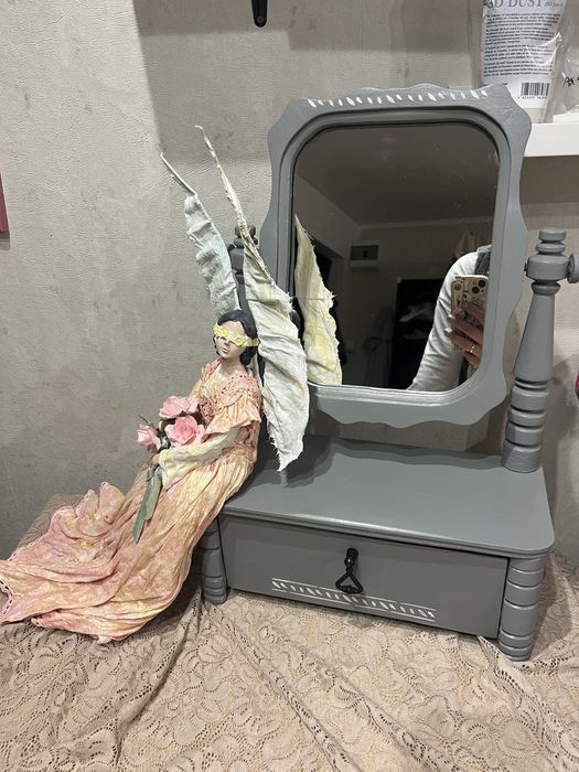 Toaletka z aniołem - rękodzieło