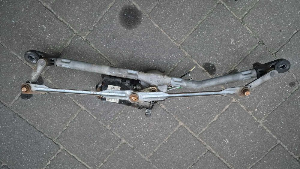 Mechanizm wycieraczki z silnikiem Fiat Punto II 0-056-B