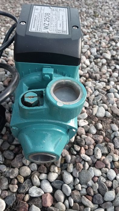 Nowa pompa do wody z silnikiem