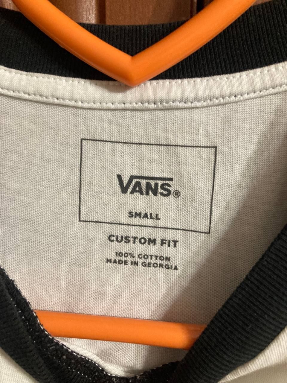 Тишка Vans с удлиненными рукавами