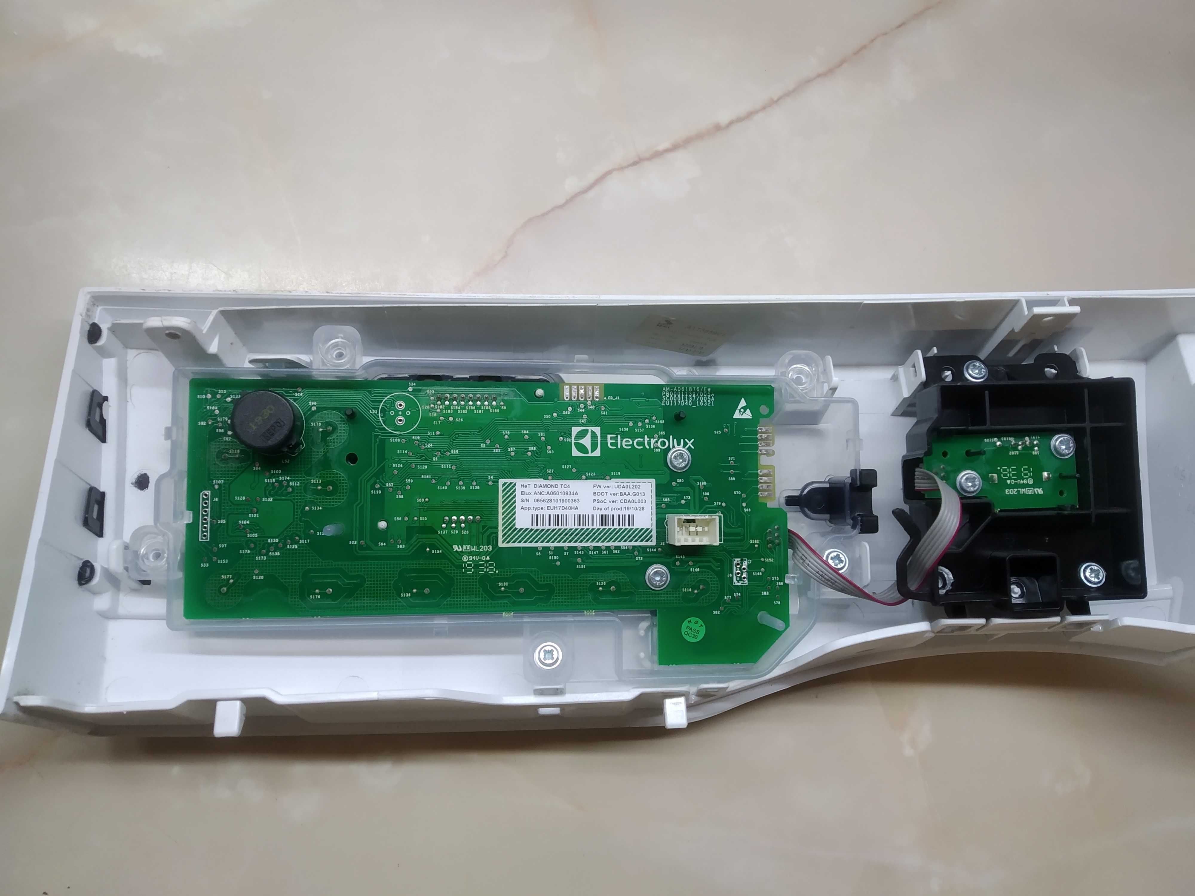 Electrolux EW6F4R28WU панель управления