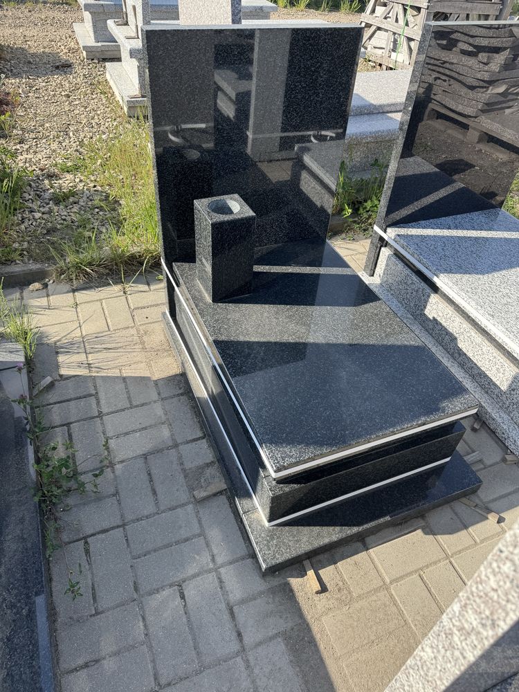 Nagrobek urnowy  urna nagrobki 3000 montaz litery caly slask