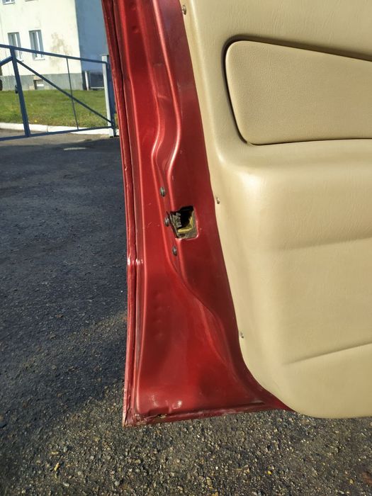 Продам хорошую машину